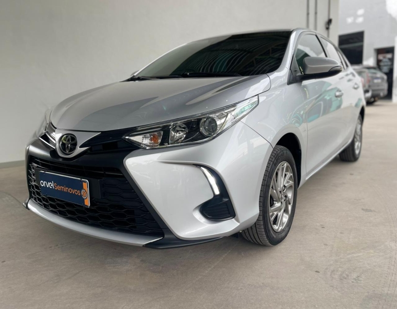 toyota yaris 1.5 16v flex sedan xs multidrive 4p automatico 20243