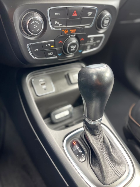 jeep compass 2.0 16v flex longitude automatico 4p 202121