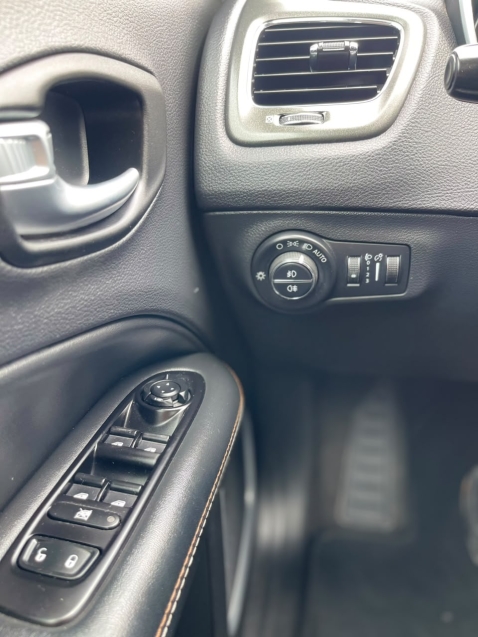 jeep compass 2.0 16v flex longitude automatico 4p 202118