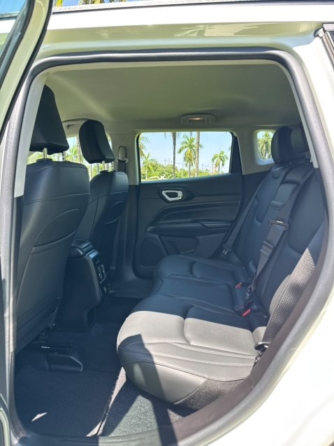 jeep compass 1.3 t270 turbo flex longitude at6 4p automatico 202614