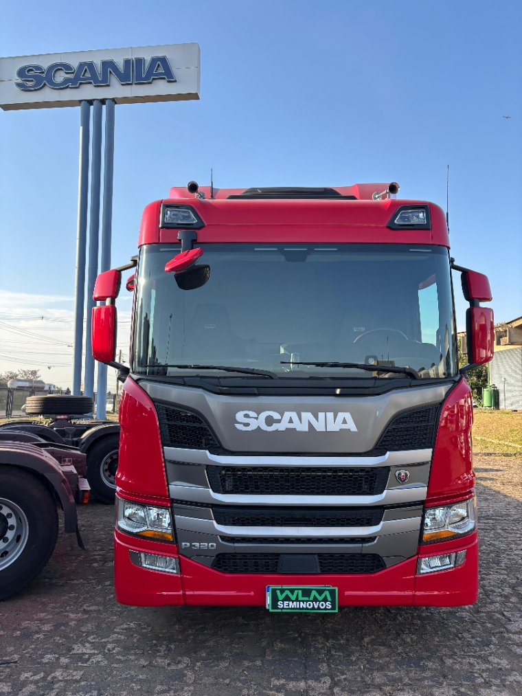 scania p320 8x2 vermelha6
