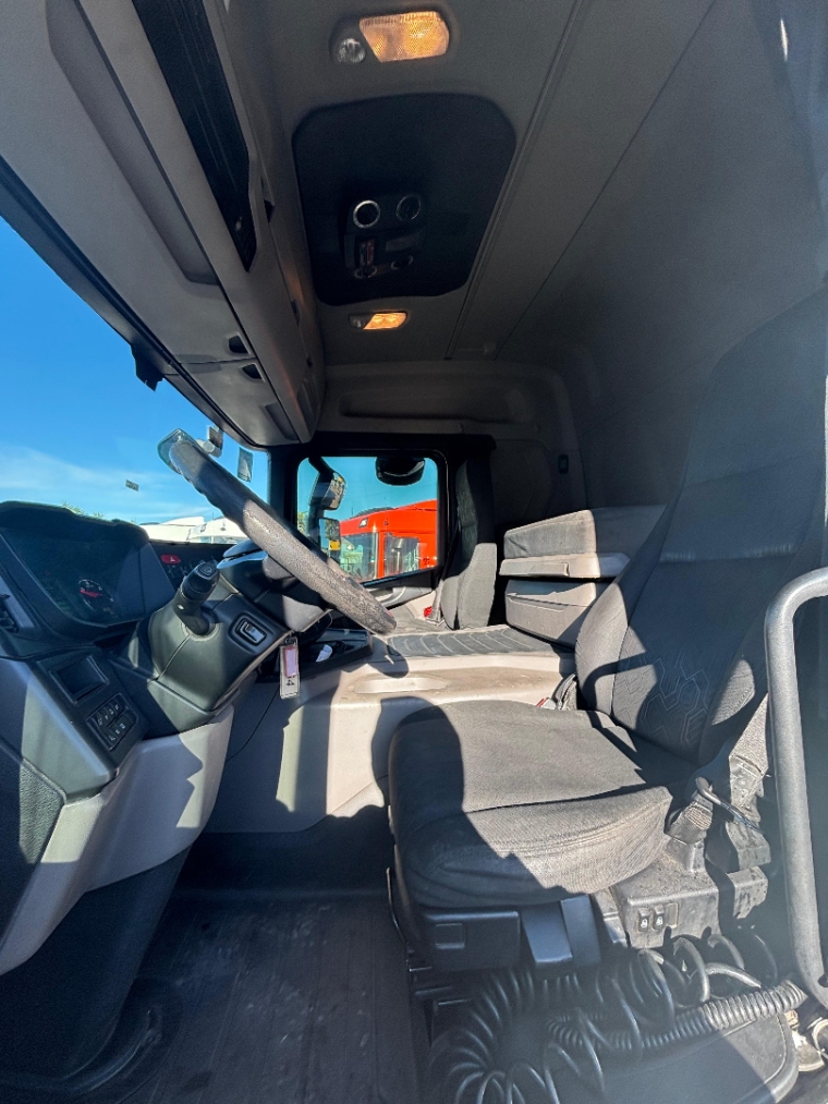 scania p360 6x2 branca retarder