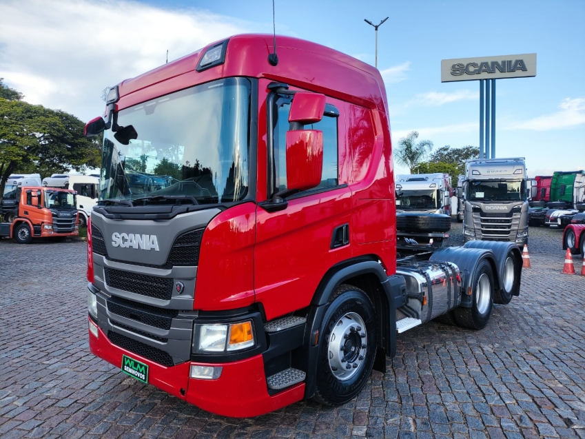 scania p410 a6x2 vermelha