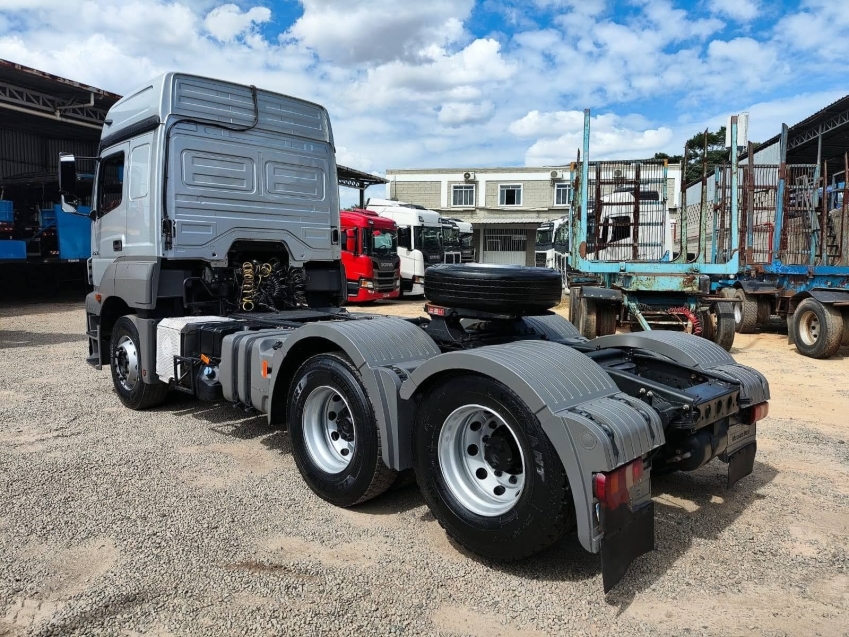 mercedes axor 2536 6x2 prata