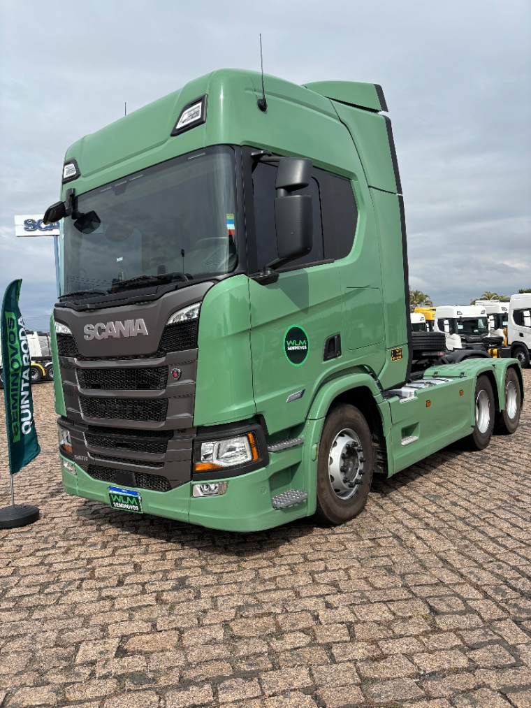 scania r560 a6x4 verde scania r560 a6x4 verde