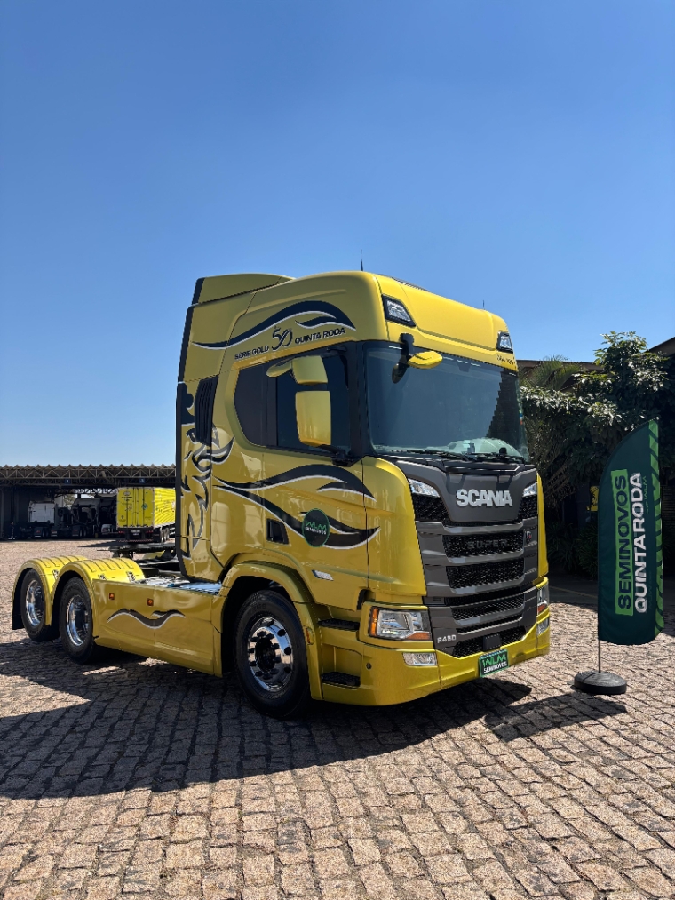scania r460 super 6x2 dourado4