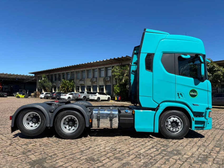 scania r460 a6x2 azul4