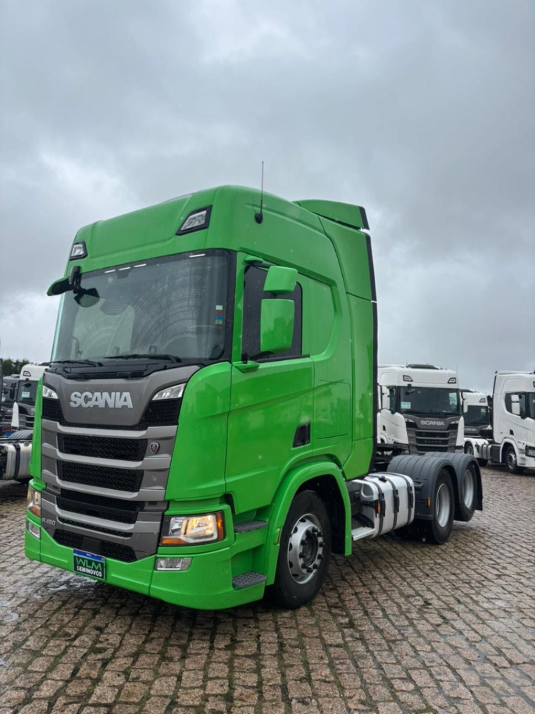scania r450 6x2 verde