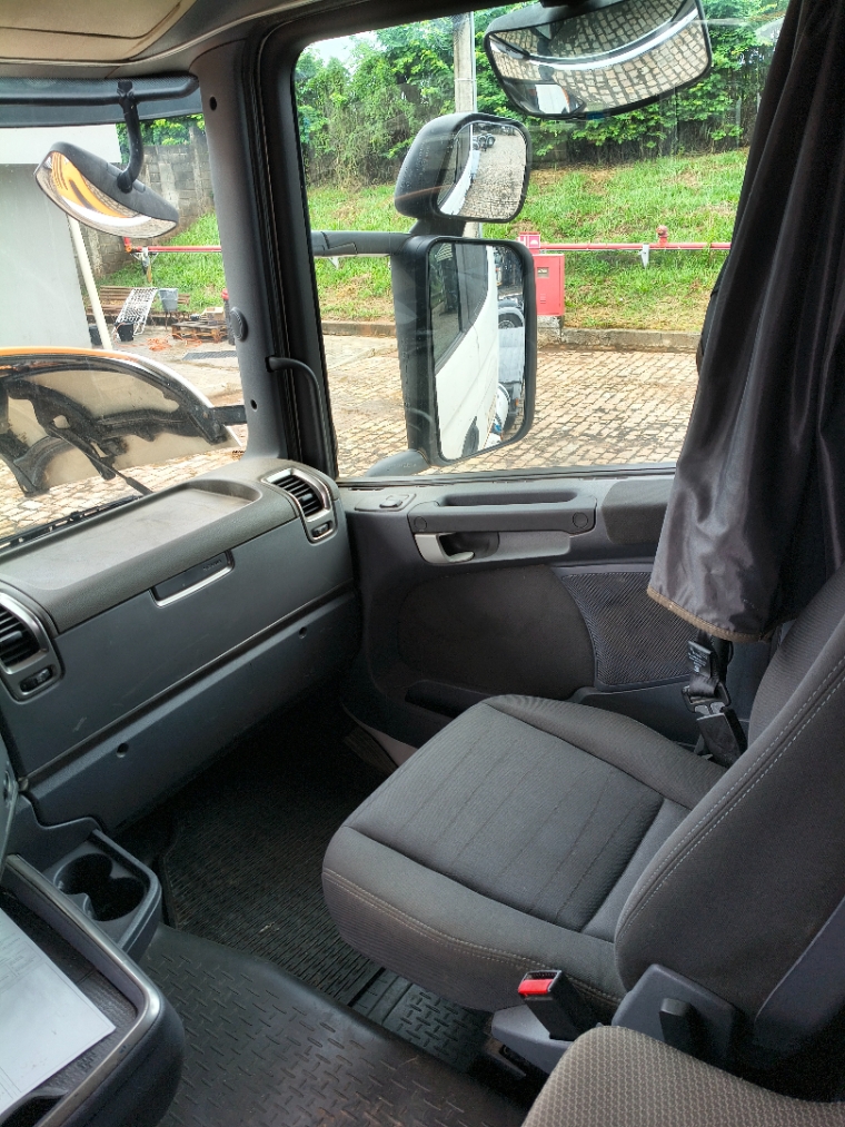 scania	r450 a6x2 branca7