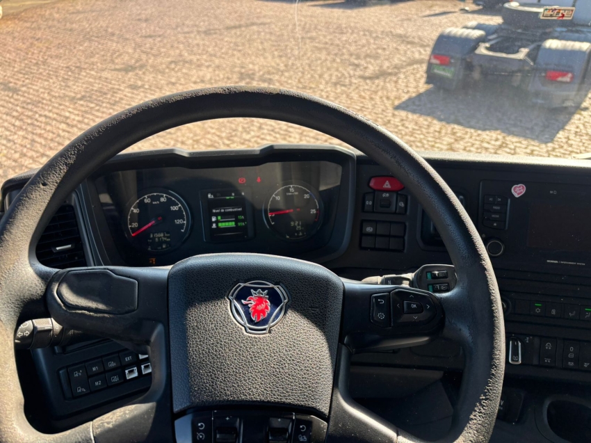 scania p360 a6x211