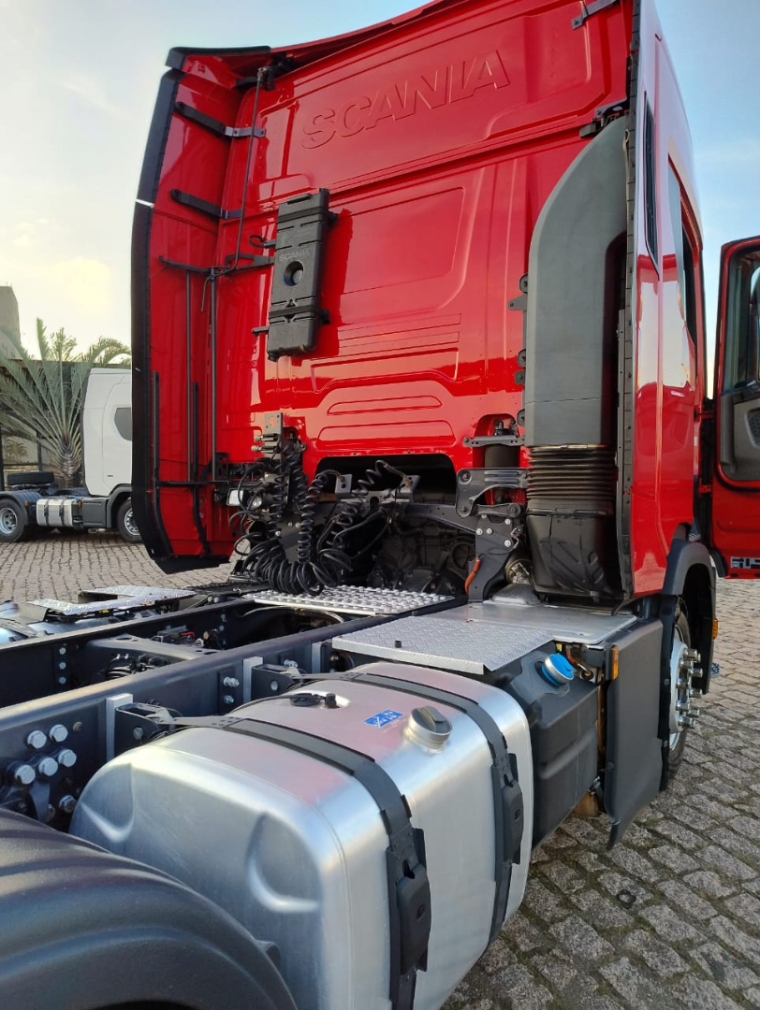 scania r460 a6x2 vermelha10