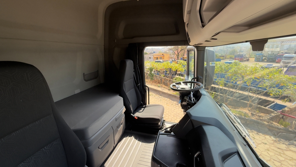 scania r450 a6x2 branco17