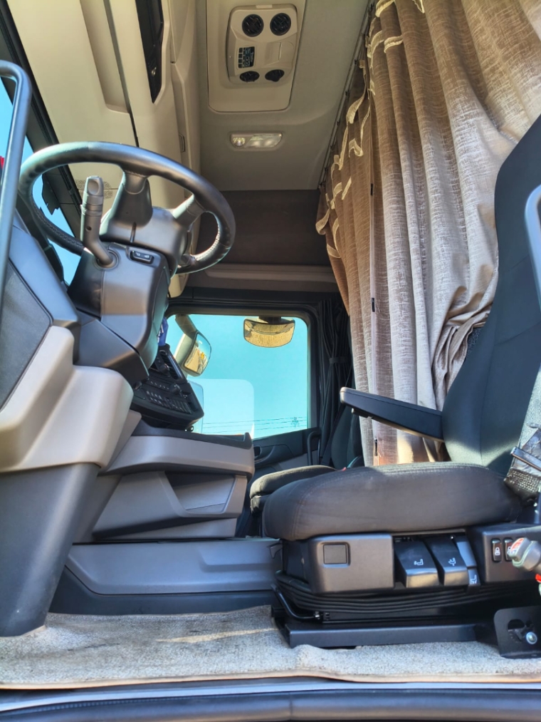 scania r 560 a6x4 diesel 2p automatico 20245