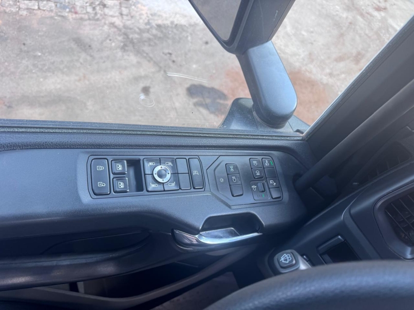 scania g560 xt 8x4 diesel 2p automatico 202413