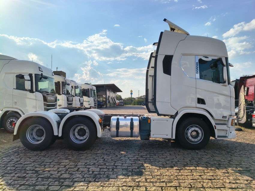 scania r 540 a6x4 diesel 2p automatico 20244