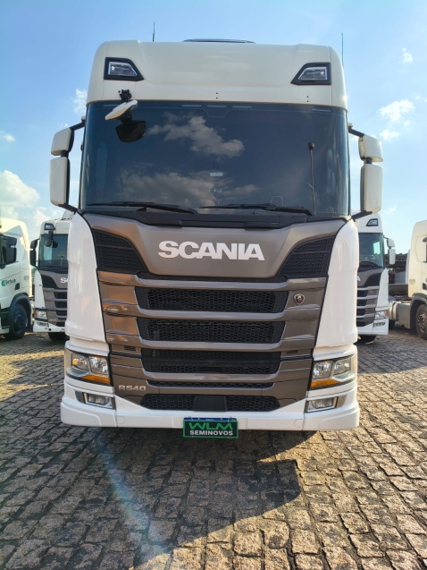 scania r 540 a6x4 diesel 2p automatico 2024