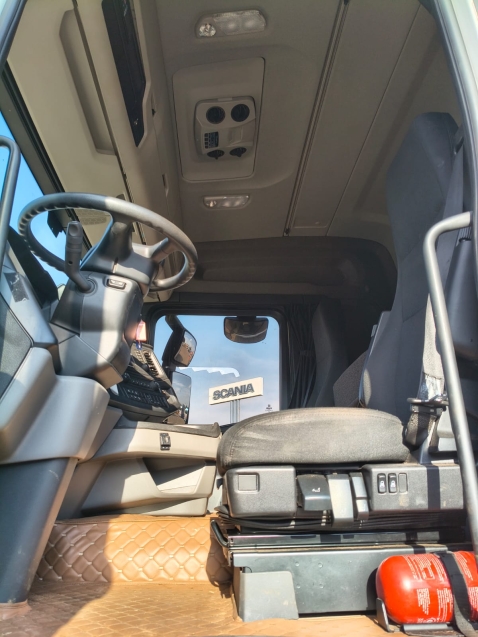 scania r 560 a6x4 diesel 2p automatico 20244