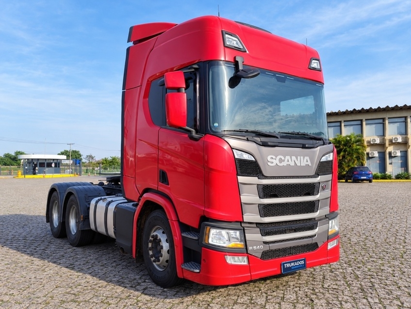 scania r 540 a6x4 diesel 2p automatico 2023