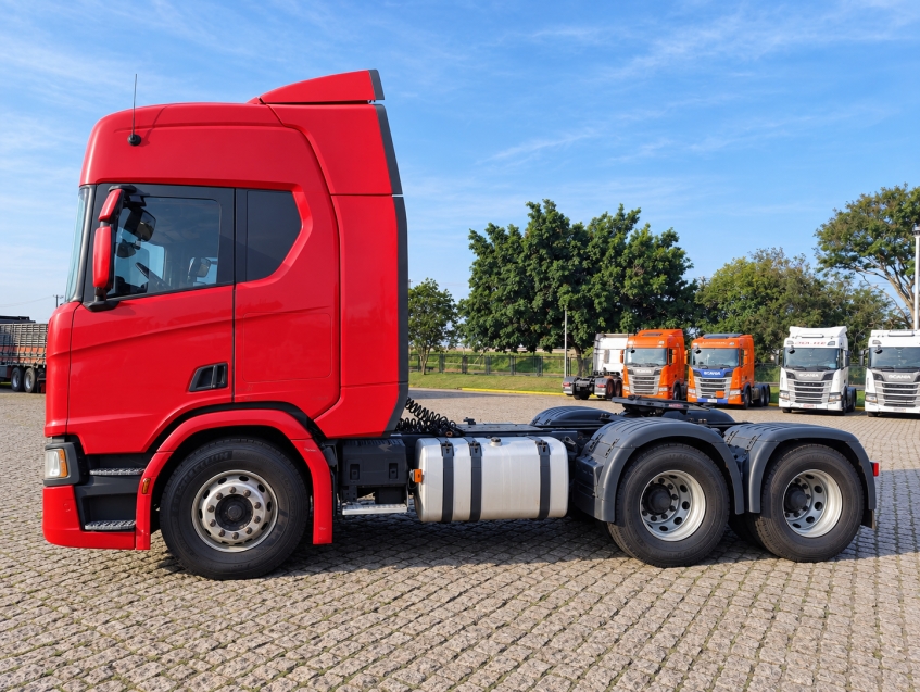 scania r 540 a6x4 diesel 2p automatico 20232