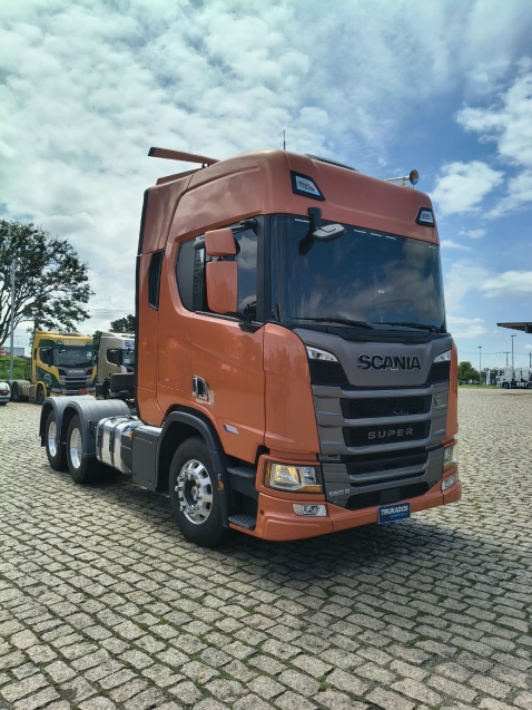 SCANIA R560 A6X44