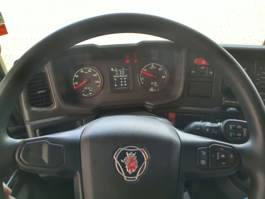 SCANIA R560 A6X410