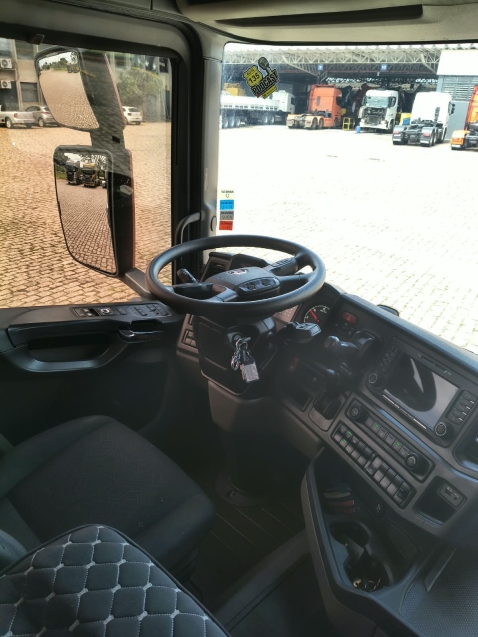 SCANIA R560 A6X49