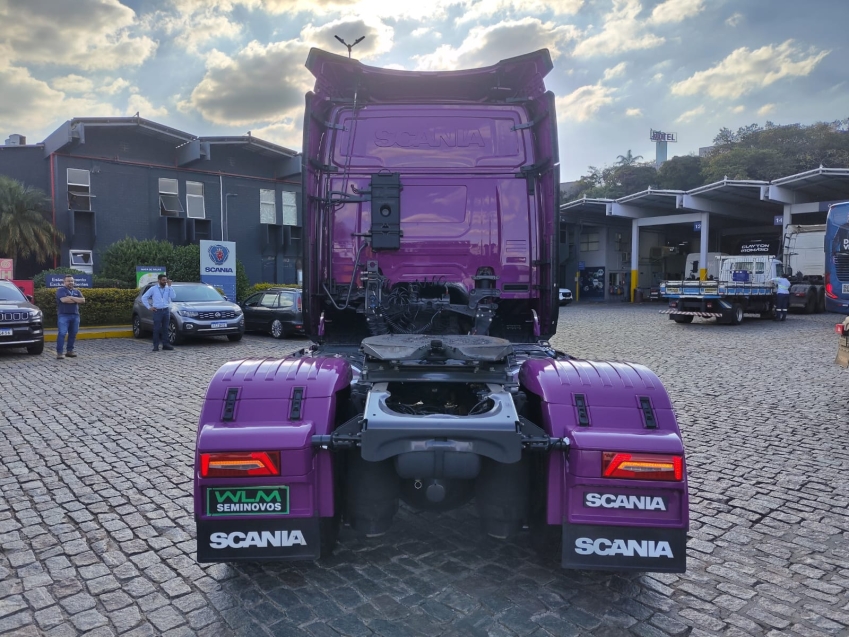 scania g370 4x2 roxo
