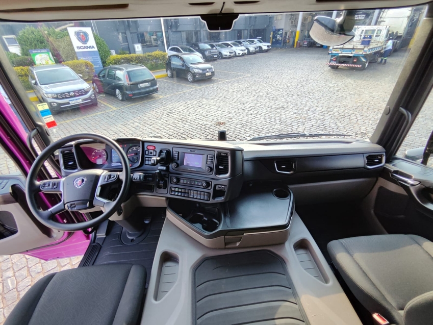 scania g370 4x2 roxo