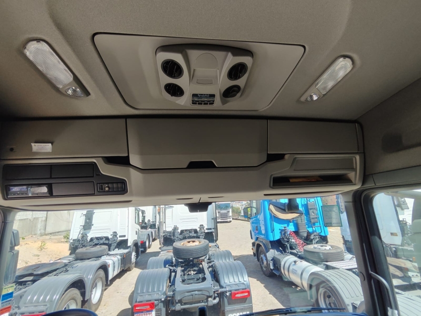 scania g370 a6x2 branco