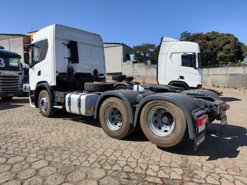 scania g370 a6x2 branco