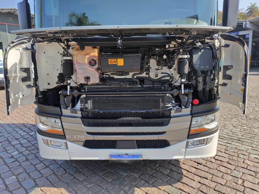 scania g370 a6x2 branca