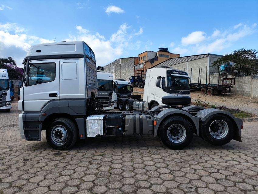 mercedes bens axor 2536 prata