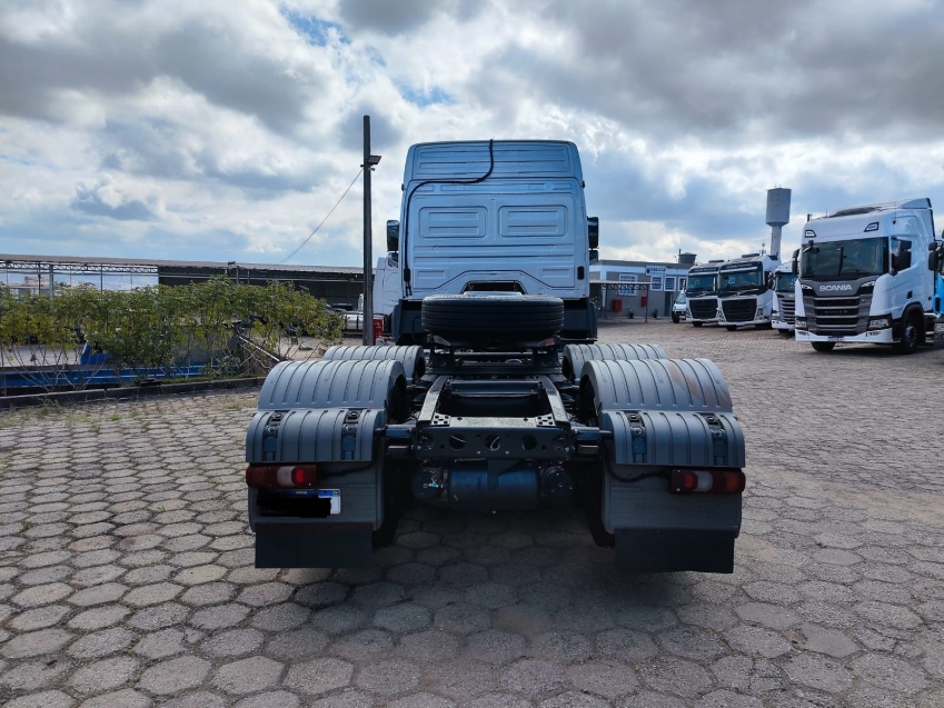 mercedes bens axor 2536 prata