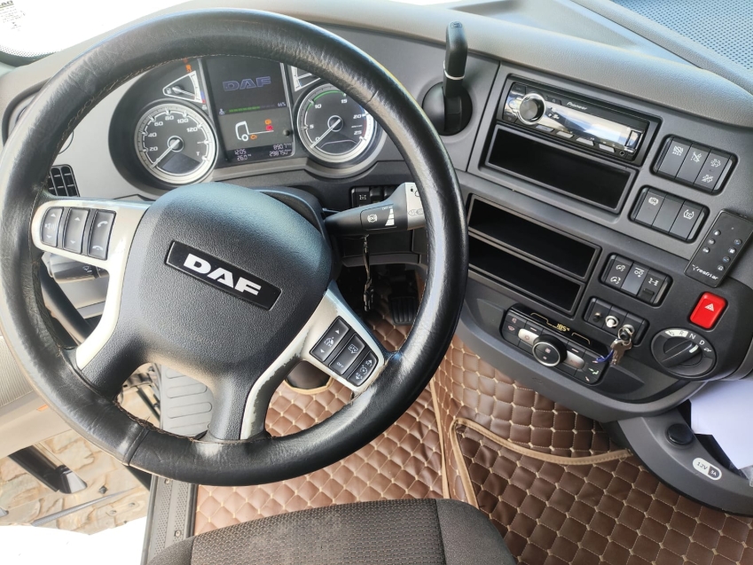 daf xf fts 480 6x2 preta