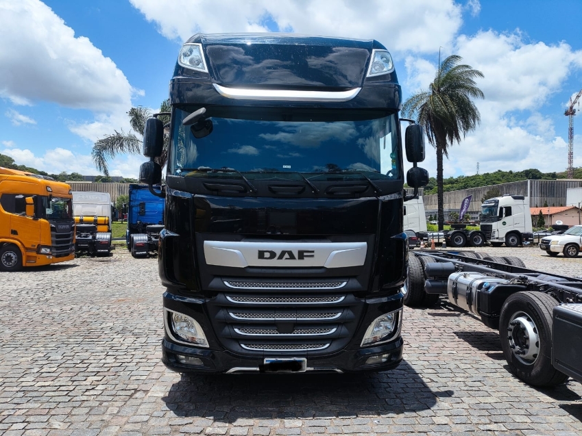 daf xf fts 480 6x2 preta