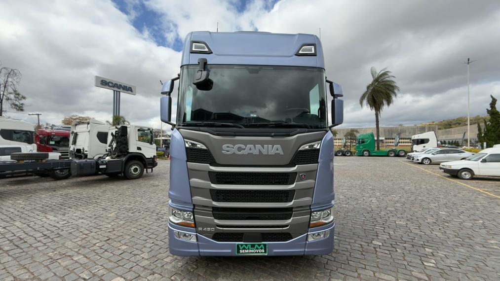 scania r450 a6x2 azul
