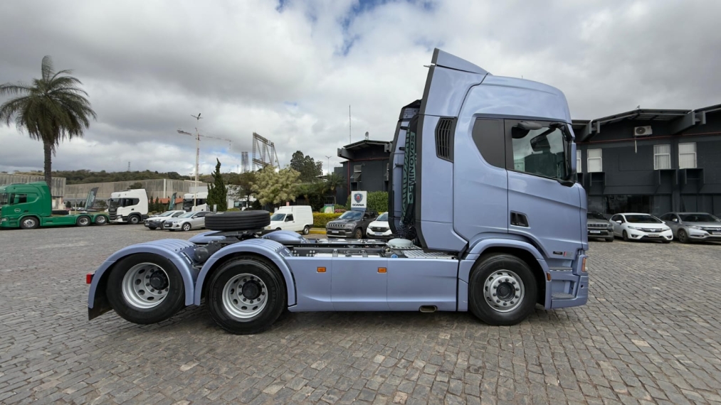 scania r450 a6x2 azul