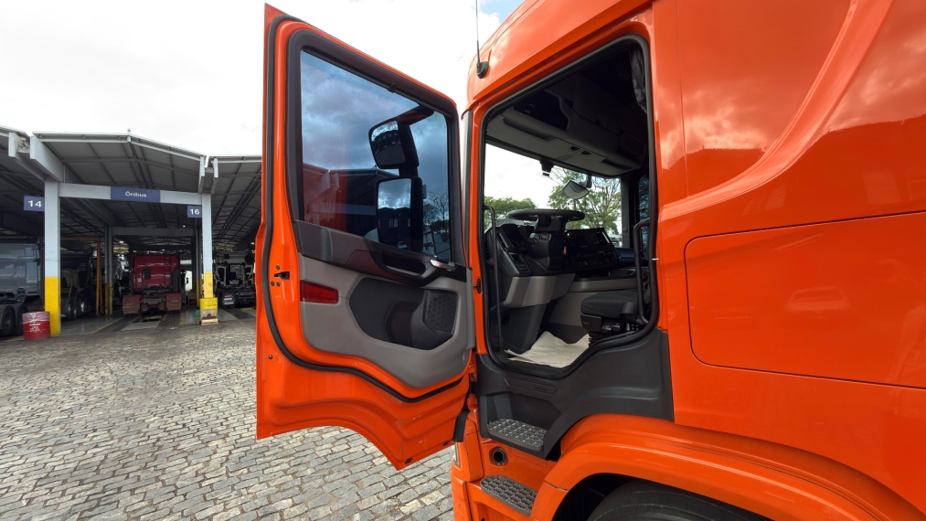 scania g450 6x2 laranja10