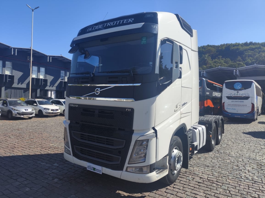 volvo fh 540 6x4 branco5