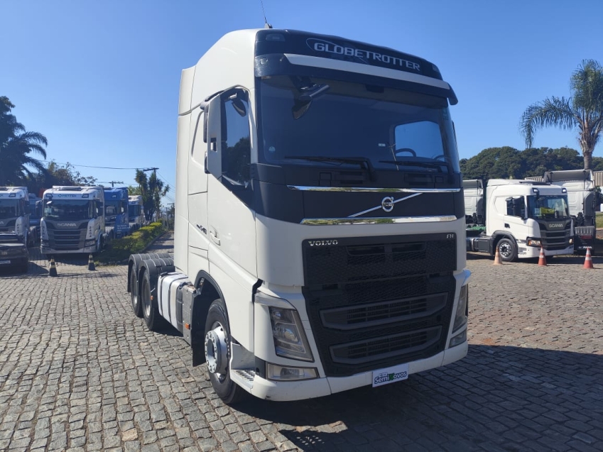 volvo fh 540 6x4 branco1