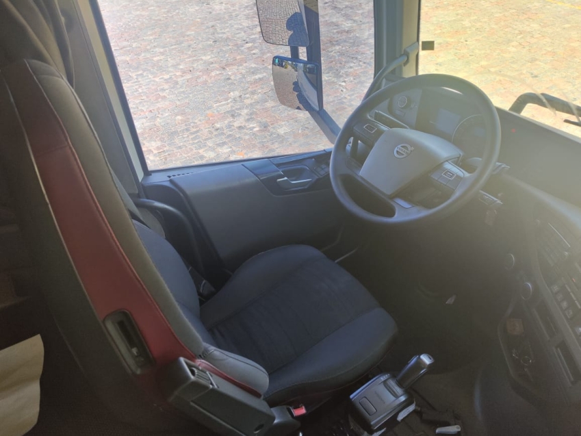 volvo fh 540 6x4 branco14