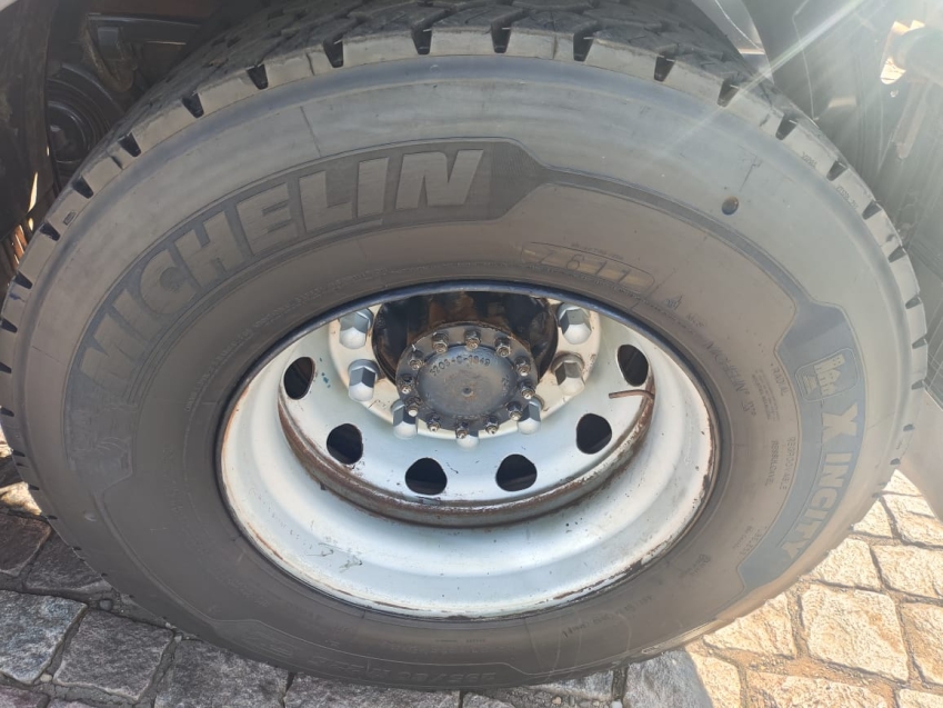 volvo fh 540 6x4 branco26