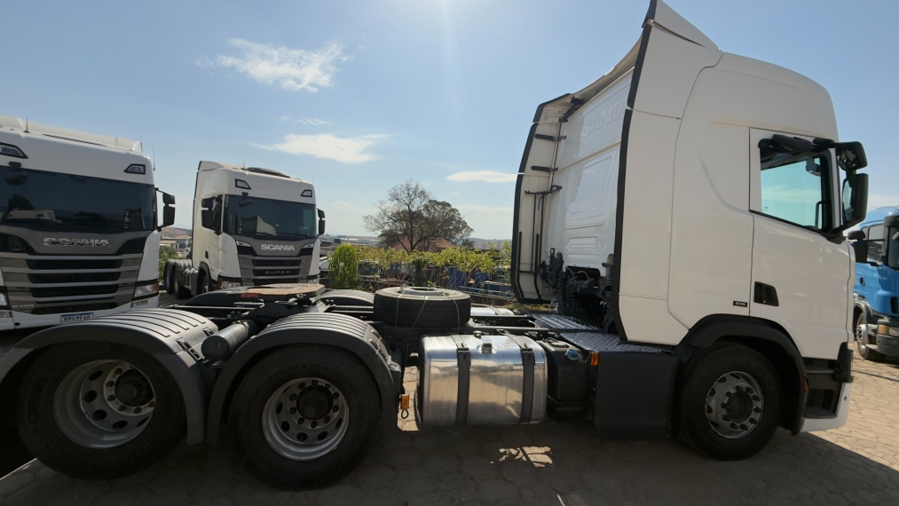 scania r450 a6x2 branco19