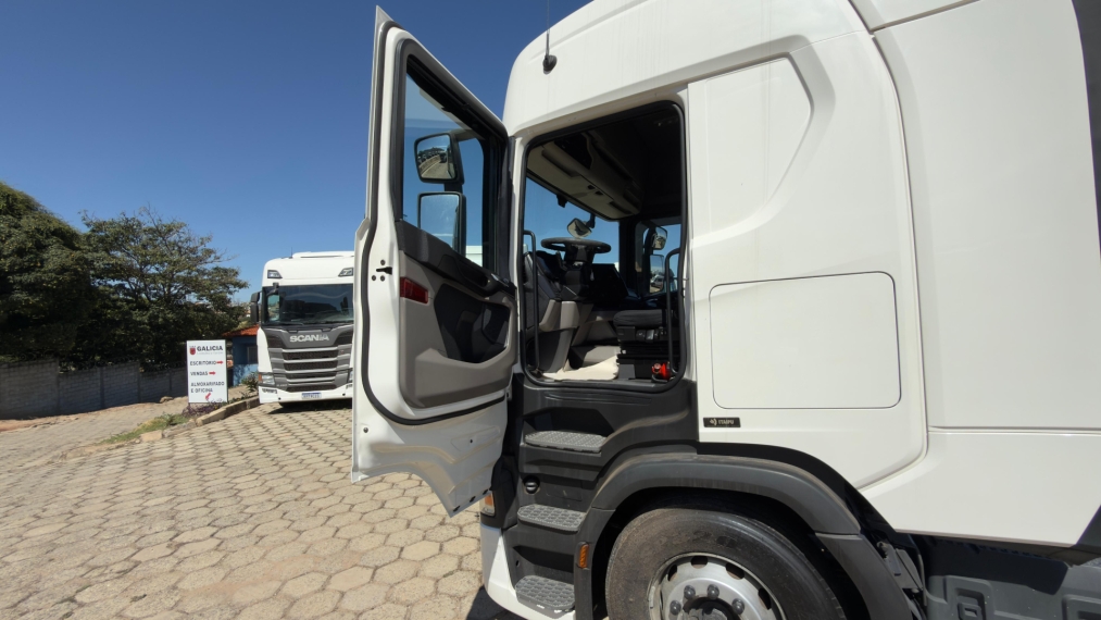 scania r450 6x2 branco9