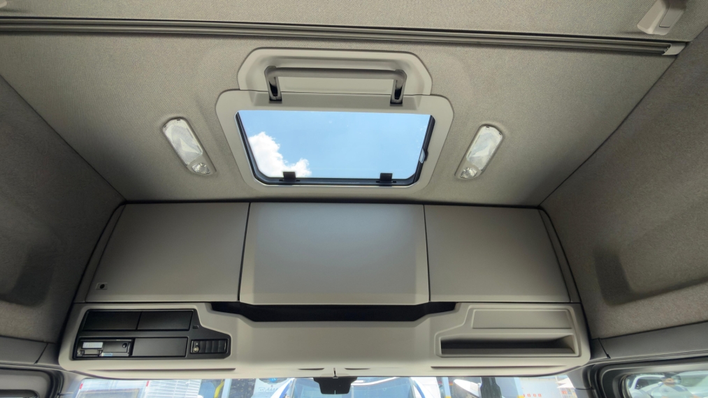 scania r450 6x2 branco 202117