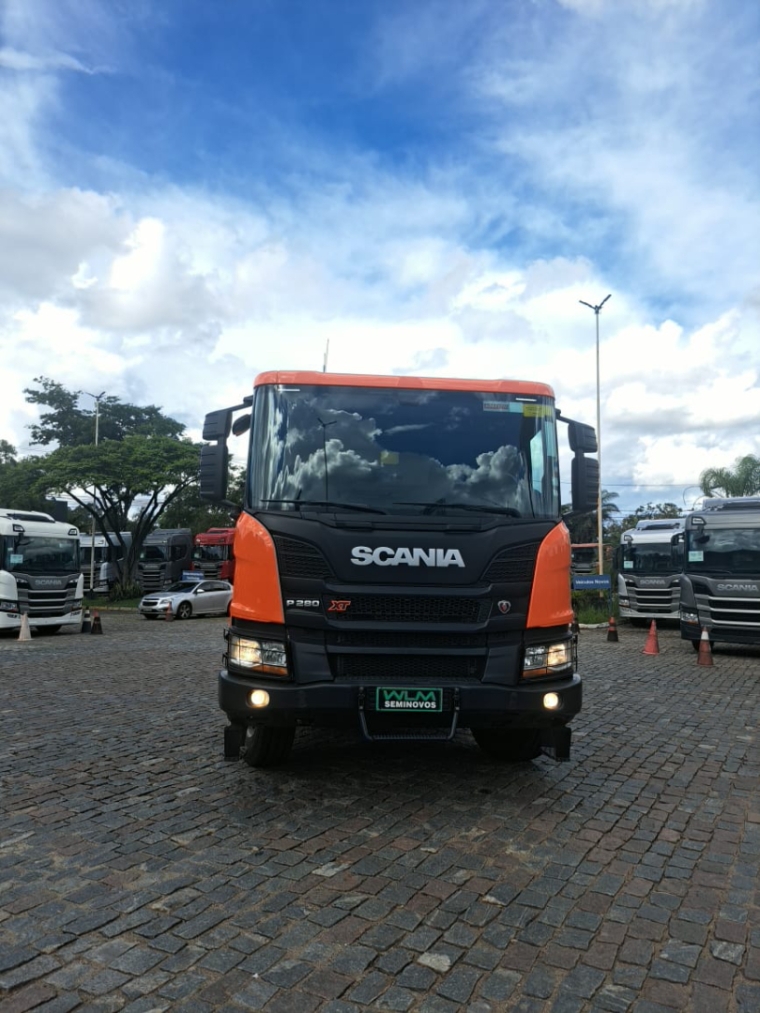 scania p280 b6x4 xt 2025, cacamba rosseti1