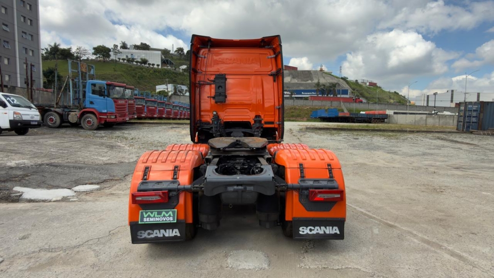 scania r460 super laranja3