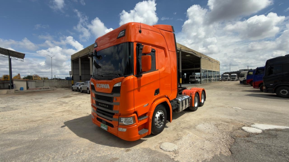 scania r460 super laranja