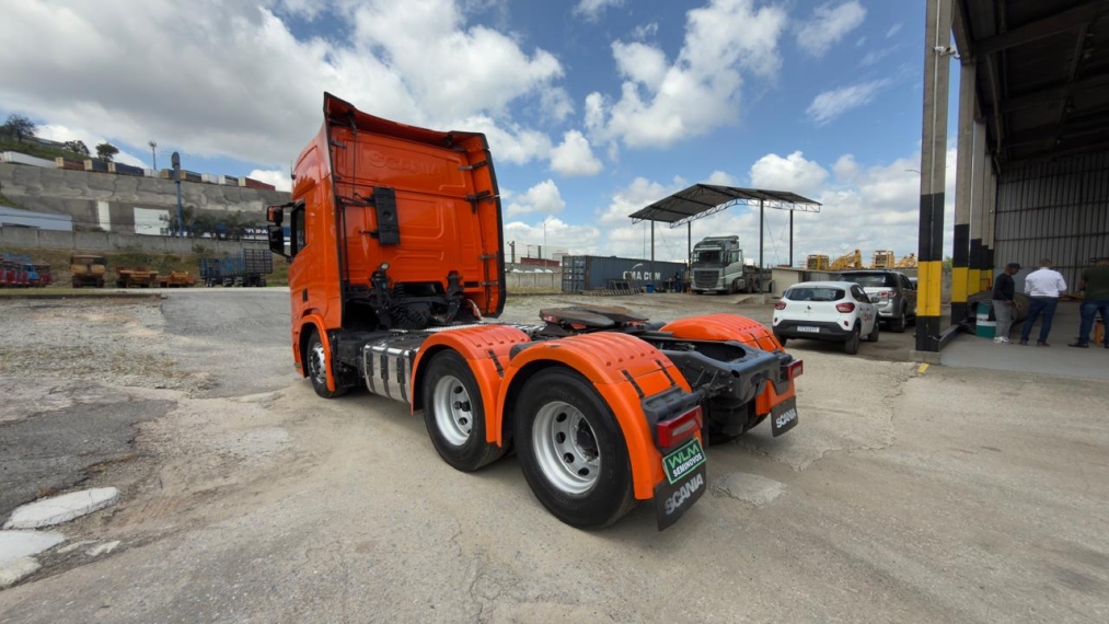 scania r460 super laranja2