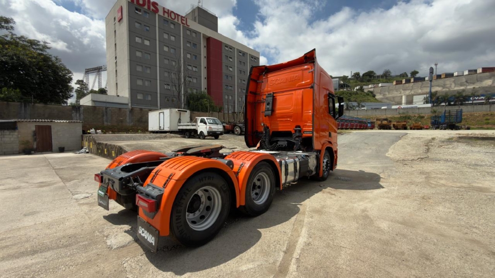 scania r460 super laranja4